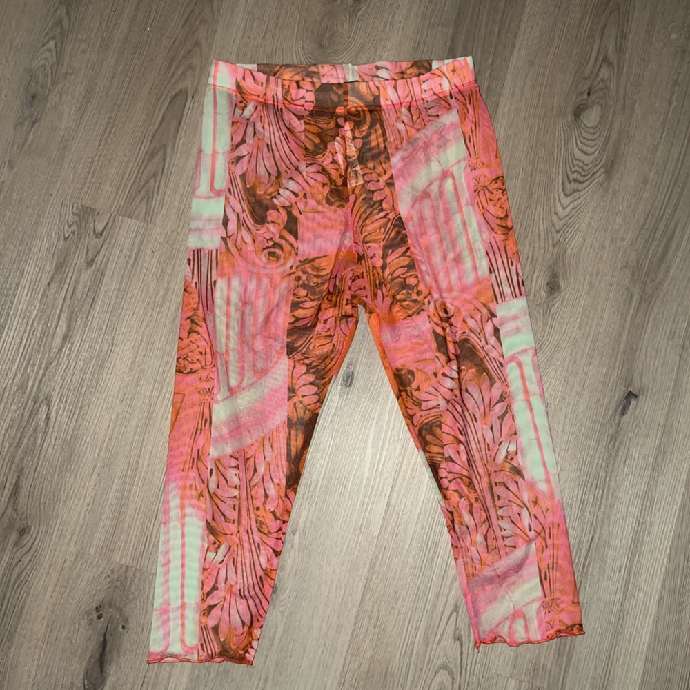 AS YOU Pink Patterned Capris – Size 10